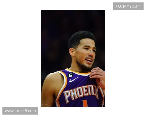 申花因数据下滑与战术调整决定不与路易斯续约寻找新阵容突破 申花因数据下滑与战术调整决定不与路易斯续约寻找新阵容突破